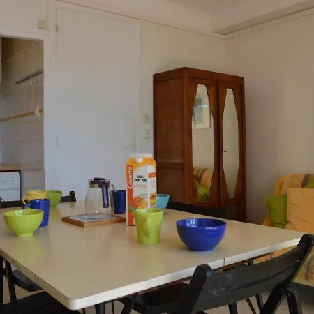 Holiday home 3 Pieces Avec Terrasse, Calme, Proche Et Commerces, 2 Etoiles Meuble De Tourisme - Fr-1-229d-214 *