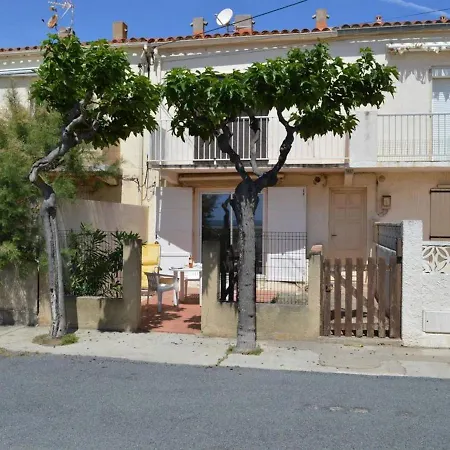 3 Pieces Avec Terrasse, Calme, Proche Et Commerces, 2 Etoiles Meuble De Tourisme - Fr-1-229d-214 別荘 Saint-Pierre-la-Mer (Aude)
