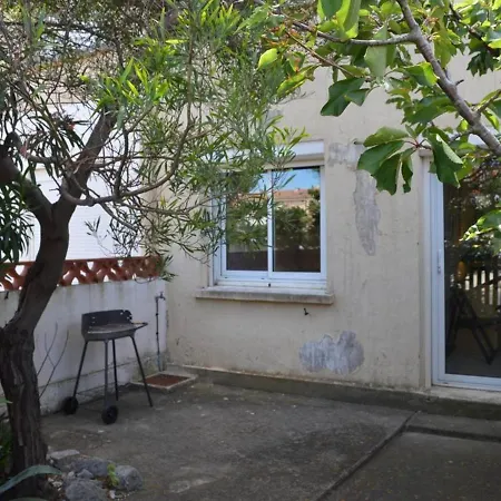 3 Pieces Avec Terrasse, Calme, Proche Et Commerces, 2 Etoiles Meuble De Tourisme - Fr-1-229d-214 別荘 Saint-Pierre-la-Mer (Aude)